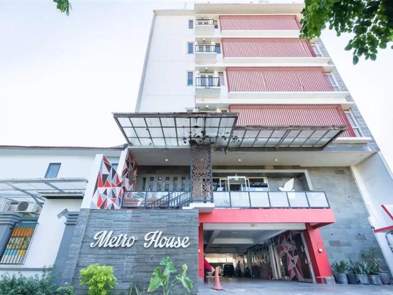 Hotel OYO Flagship 3869 Metro House Sub Surabaya Esterno foto