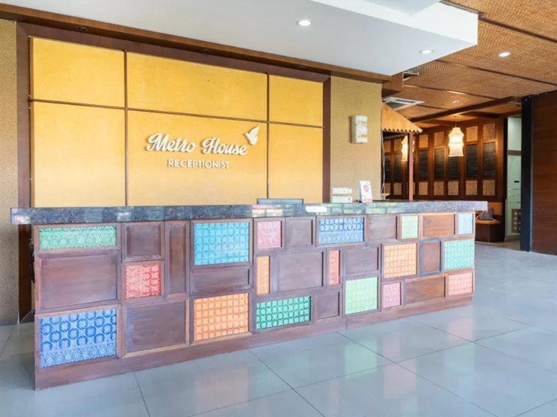 Hotel OYO Flagship 3869 Metro House Sub Surabaya Esterno foto